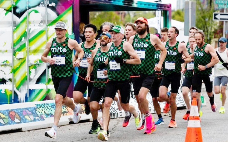 15 runner dự giải ultra marathon ở Nam Cực lạnh -25°C - Ảnh 3.