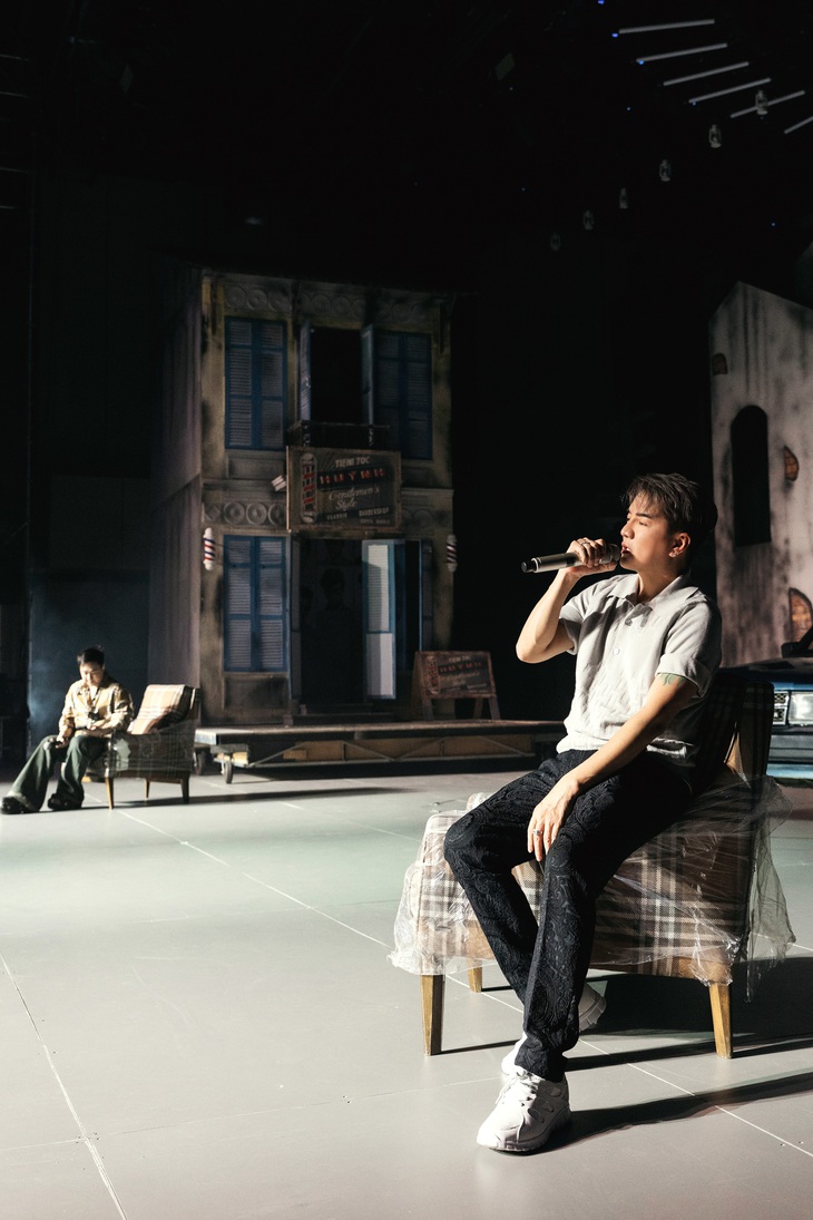 Danh ca Lê Uyên xuất hiện trẻ trung tại buổi tổng duyệt live show của Mr Đàm- Ảnh 5.