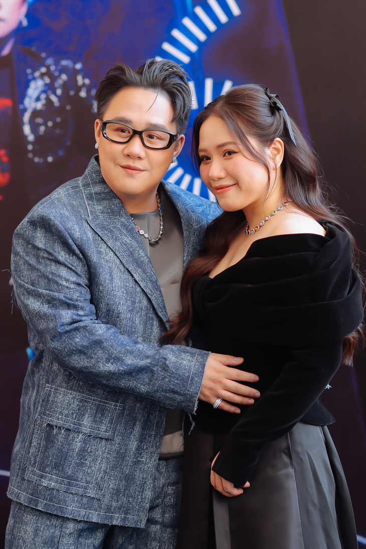 Thùy Chi luôn có mặt đồng hành cùng Trung Quân trong các dự án âm nhạc.