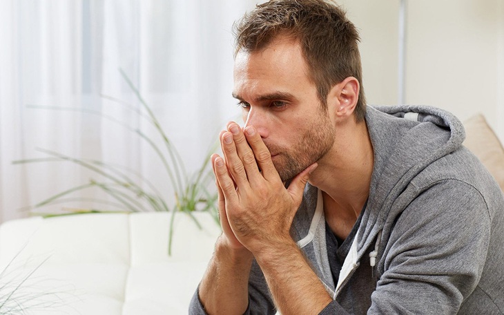 Câu đố hack não: Cái gì ở nhà bằng bắp tay, ra đường như cái nia?