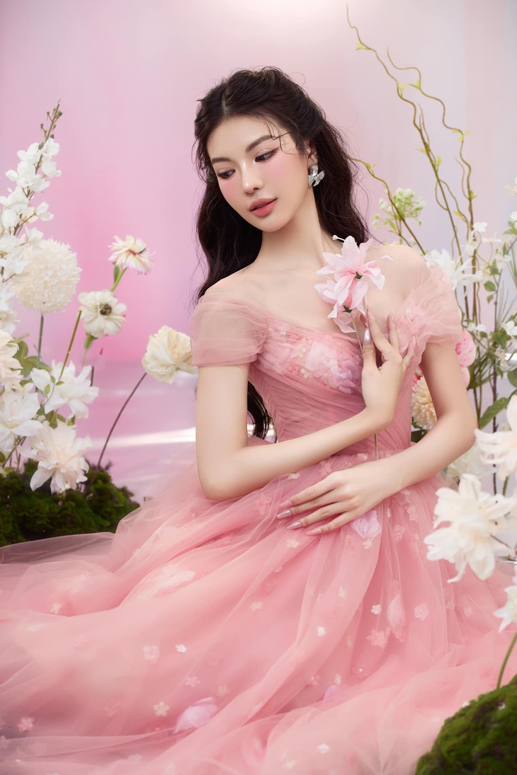 Khác với người tiền nhiệm Dịu Thảo, Tường San có nhan sắc trong trẻo, mong manh. Mặc dù ngoại hình Tường San được đánh giá chưa gây được ấn tượng. Tuy nhiên, người đẹp được hoa hậu Hương Giang đánh giá cao khả năng ứng xử và phản biện.