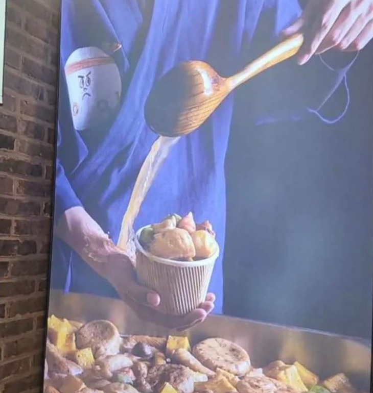 Ai duyệt được cái thiết kế này tôi xin bái một lạy.