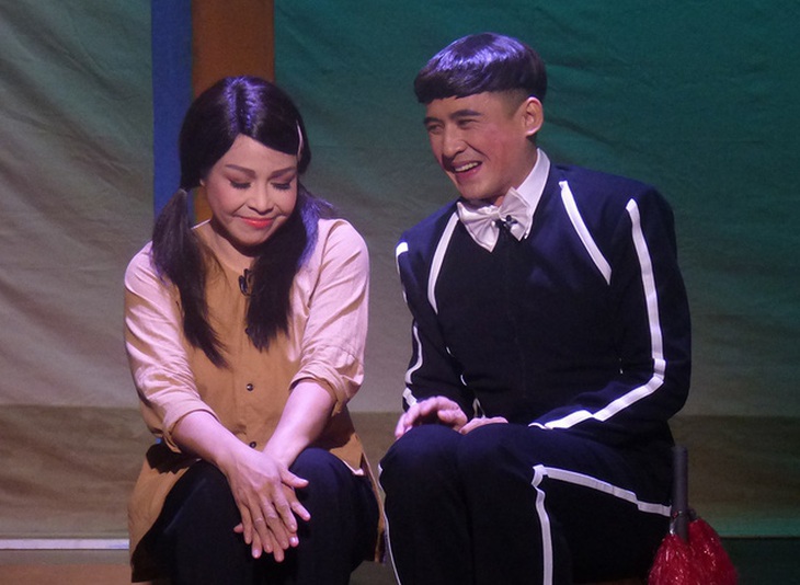 Lương Thế Thành theo đuổi Hương Giang trong vở diễn Ngôi nhà trong mây