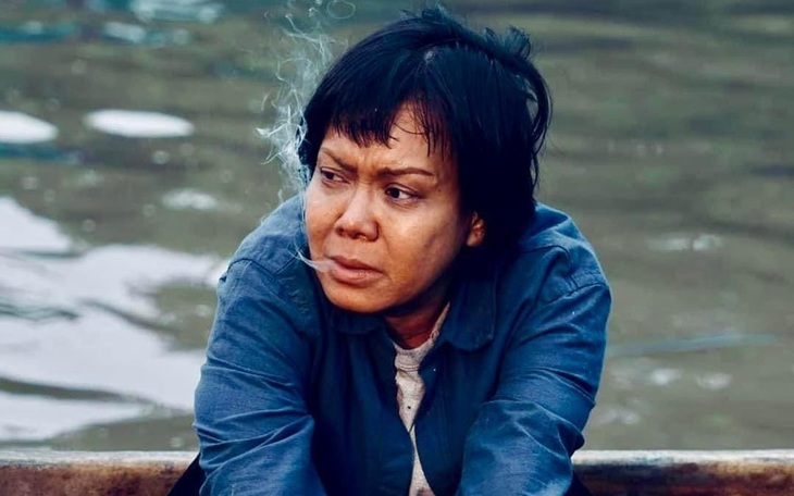 Việt Hương học nghề... vớt xác để vào vai chính trong Ma da