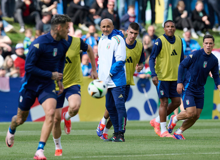 Tuyển Ý siết kỷ luật, quyết tâm bảo vệ chức vô địch tại Euro 2024 - Ảnh: Getty
