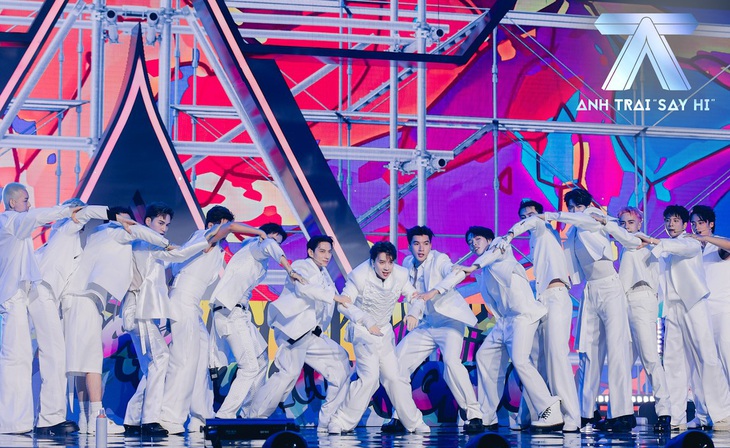 Liên quân 1 gồm: HIEUTHUHAI, Isaac, Đức Phúc, Công Dương, NEGAV, Gin Tuấn Kiệt, Quang Hùng MasterD, Vũ Thịnh, Quân A.P, Lou Hoàng, Ali Hoàng Dương, WEAN, Hải Đăng Doo, Nicky, Pháp Kiều.