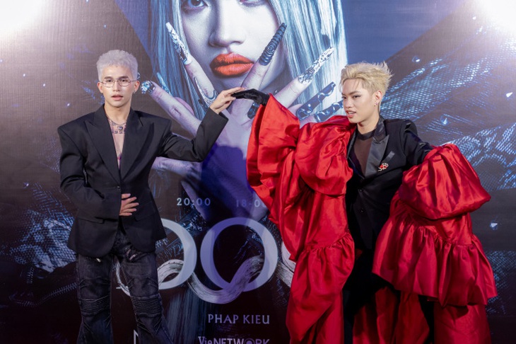 'Đóa hồng gai' Pháp Kiều ra mắt MV đầu tay- Ảnh 5.