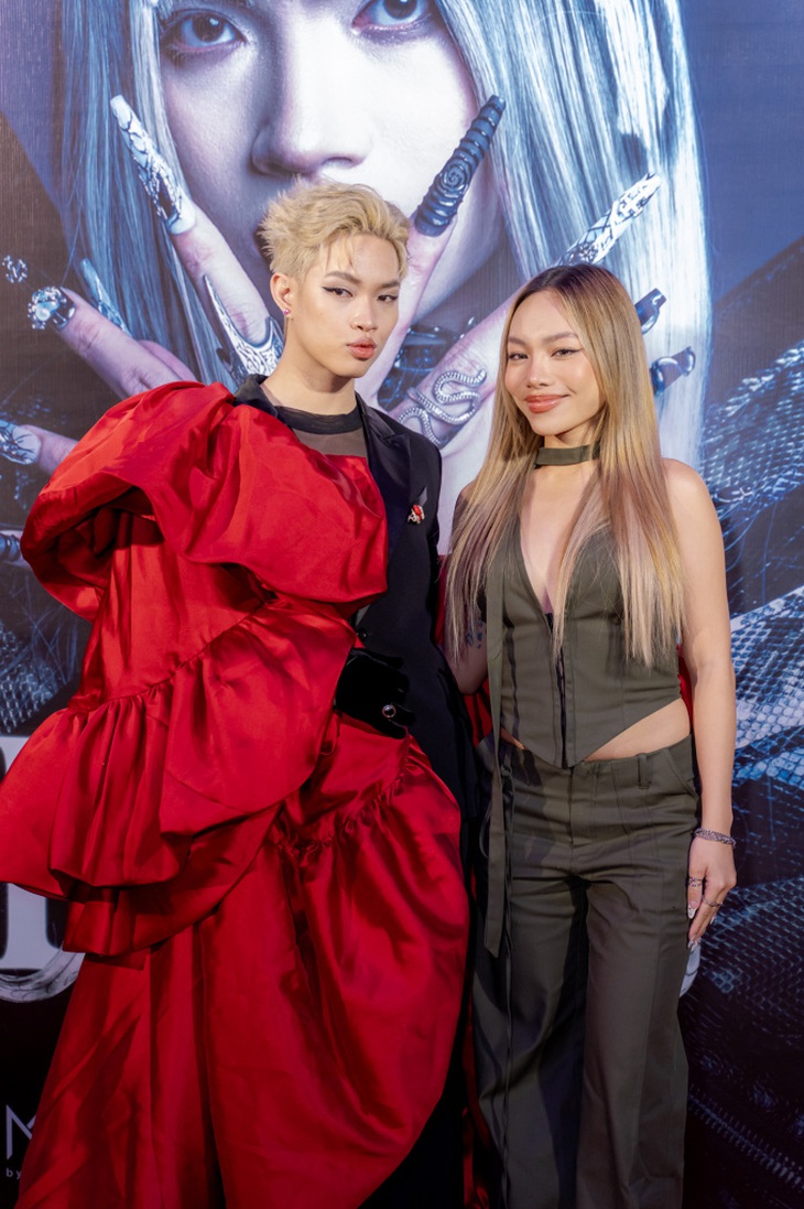 'Đóa hồng gai' Pháp Kiều ra mắt MV đầu tay- Ảnh 4.