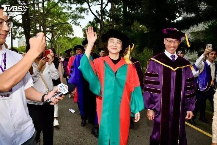 Đẹp, giàu như ‘đệ nhất mỹ nhân' Lâm Thanh Hà mà cũng tự ti- Ảnh 3.