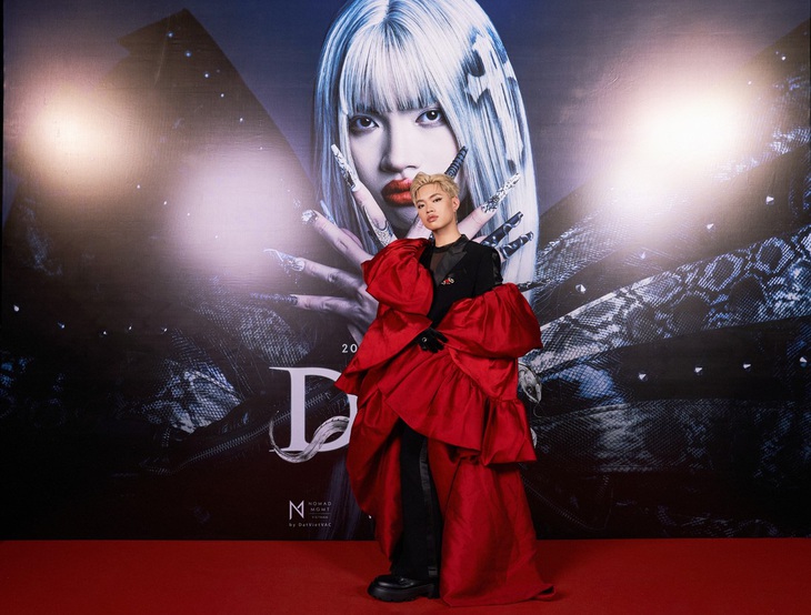 Pháp Kiều “cực slay” trong sự kiện ra mắt MV đầu tay - DOC