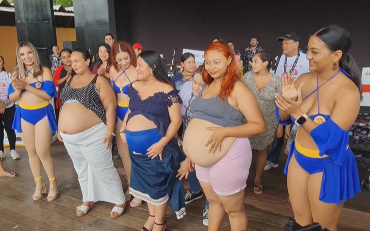 Cuộc thi đi tìm bà bầu bụng to nhất