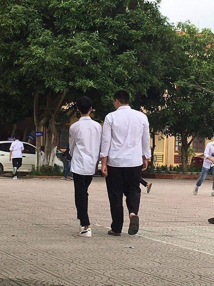 Trung bình một đôi bạn thân kiểu... 