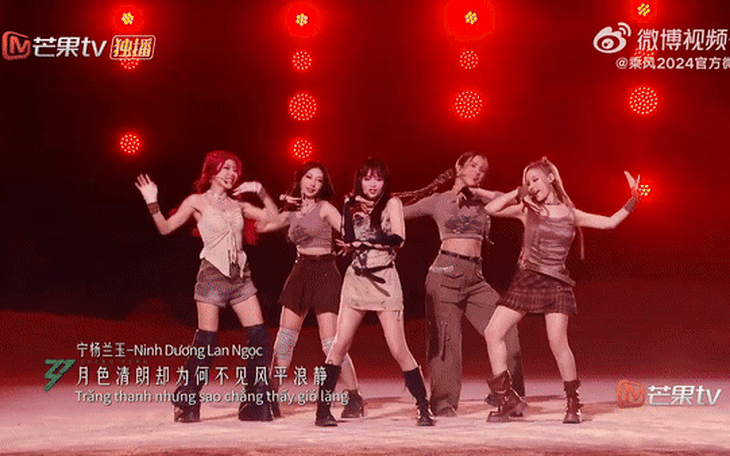 LUNAS bắn rap tiếng Trung cực chất trên sân khấu 