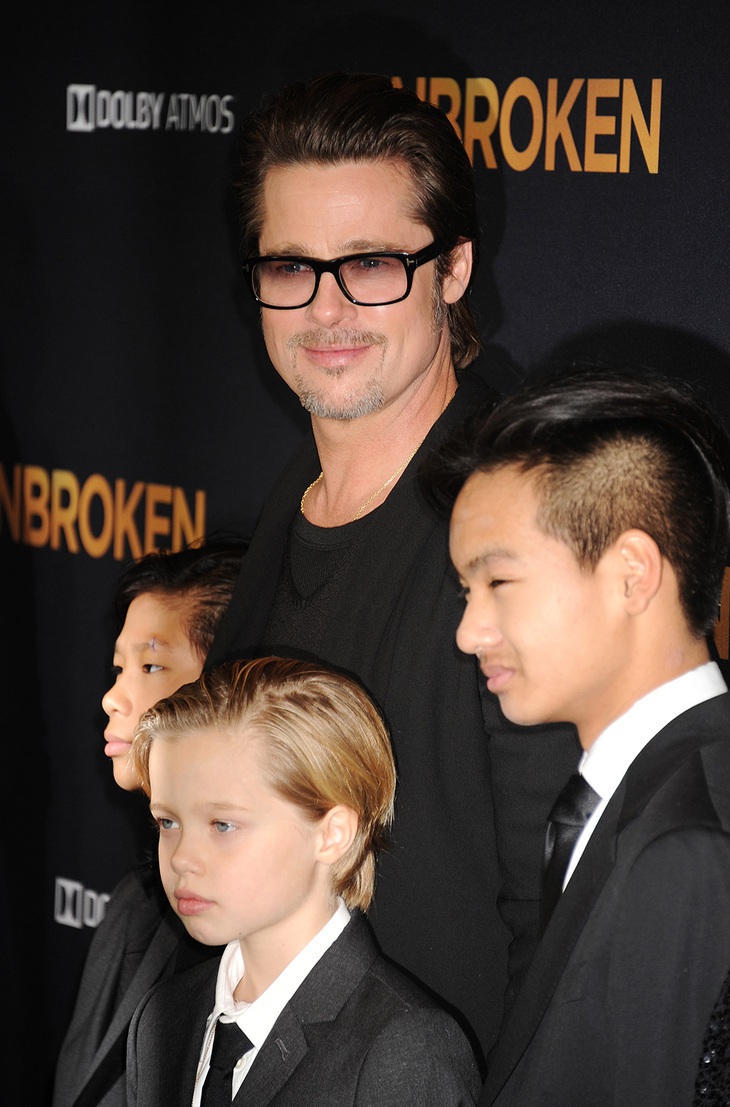 Brad Pitt và ái nữ Shiloh (tóc vàng) lúc nhỏ 