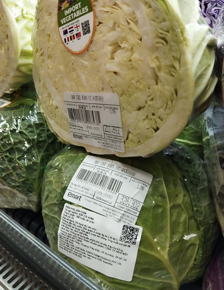 Miếng bắp cải có giá ngang... bắp bò. 