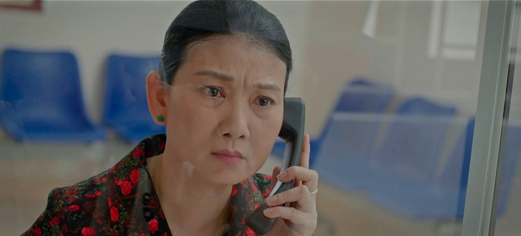 Nhờ bà Xinh lấy tóc làm xét nghiệm ADN 