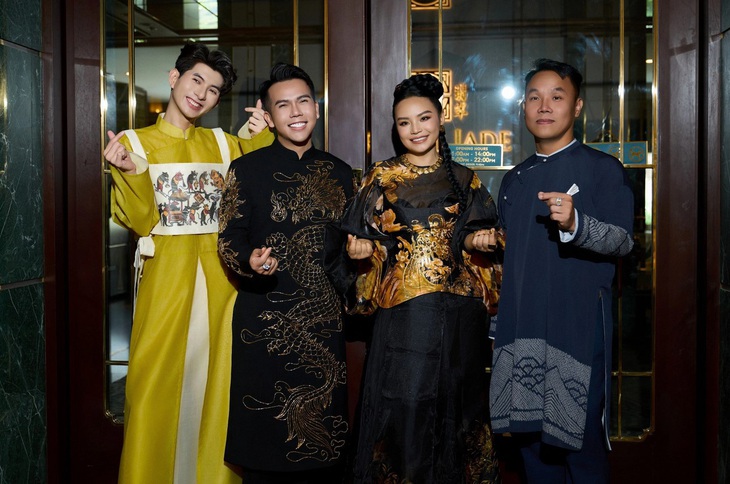 (Từ trái qua) NTK Nguyễn Minh Công, NTK Đặng Trọng Minh Châu, NTK Vũ Lan Anh và NTK Việt Hùng.