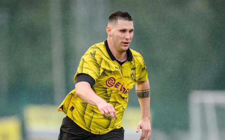 "Ngôi sao" mất suất dự Euro 2024 vì bụng phệ, thừa cân