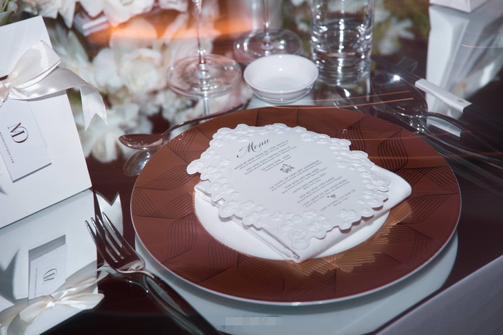 Thực đơn được chăm chút với nguyên liệu tươi, đắt đỏ