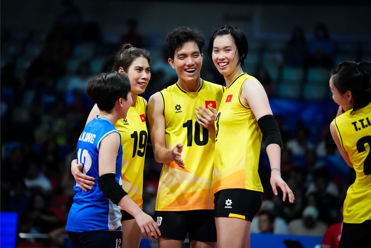 Bích Tuyền ‘xuyên phá’ tuyển bóng chuyền nữ Bỉ với cú đập 107km/h- Ảnh 5.