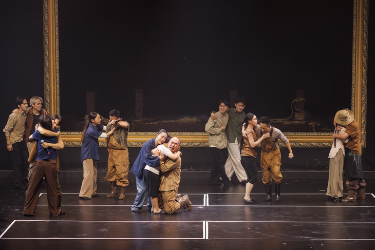 Tiến Luật, Tiến Đạt lấy nước mắt của khán giả tại Công diễn 3 - Ảnh 2.