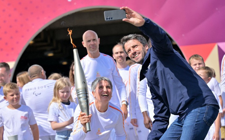 Làng VĐV Paralympic mở xưởng sửa chữa tay chân giả miễn phí - Ảnh 5.