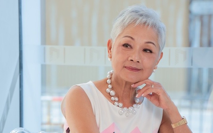 60 triệu người xem quý tử nhà ‘trùm giải trí Hong Kong’ cắt tóc - Ảnh 6.