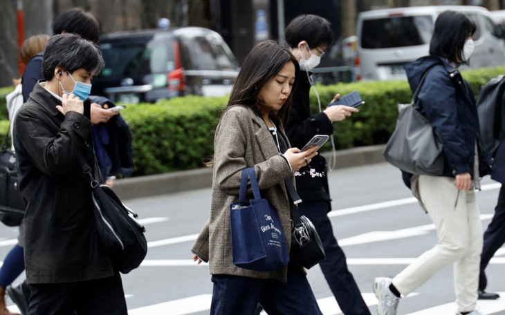 Bị 'bé Na' chui tọt vào quần khi đang giảng về rắn - Ảnh 5.