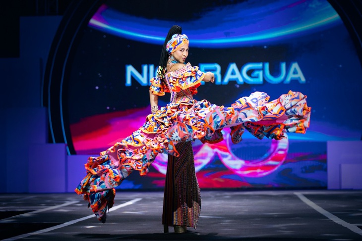 Miss Cosmo 2024: top trang phục dân tộc ấn tượng, Xuân Hạnh tái hiện đám cưới chuột  - Ảnh 7.