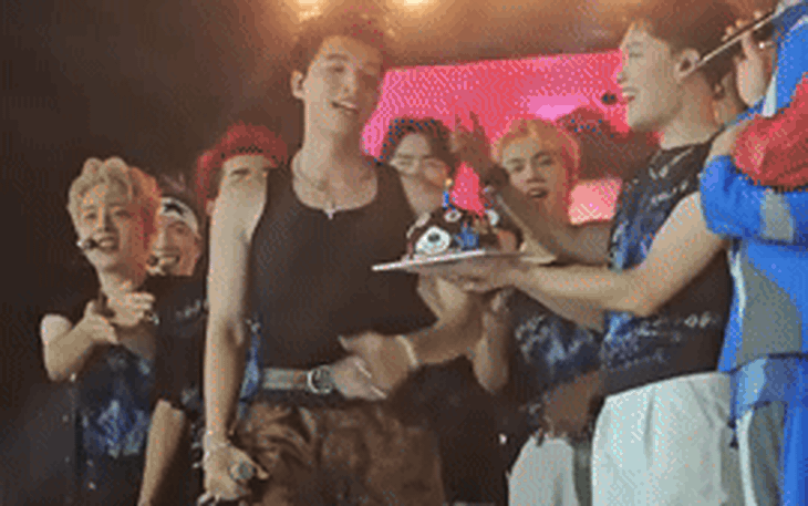 Hề hước như BTC Anh trai say hi: Poster thiếu hình Công Dương - Ảnh 4.