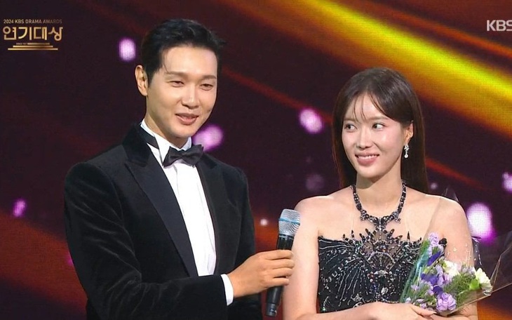 NSƯT Như Huỳnh: Từ cô gái ở nhờ nhà trọ đến Gương mặt Nghệ sĩ tiêu biểu 2024 - Ảnh 7.