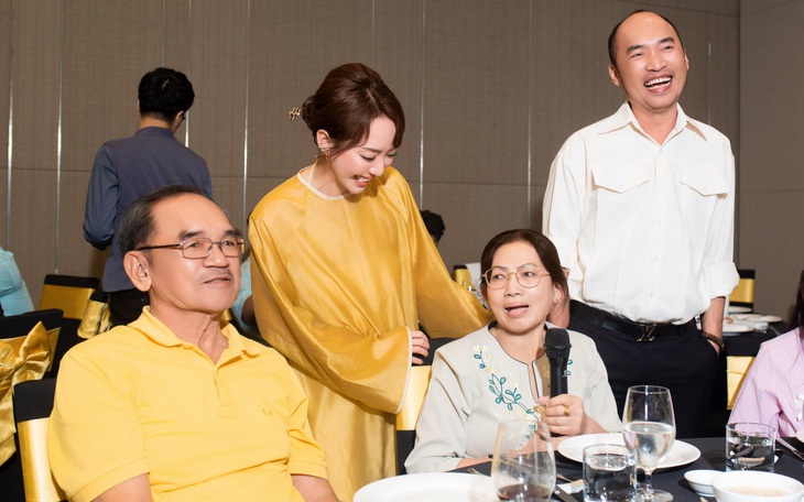 Thu Trang công bố 'siêu dự án' sau Nụ hôn bạc tỷ - Ảnh 5.