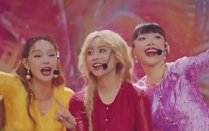 'Cú bắt tay' của Kang Dong Won và Jun Ji Hyun gây chấn động - Ảnh 5.