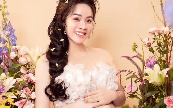 NSND Việt Anh đang hẹn hò bạn gái 9X? - Ảnh 2.