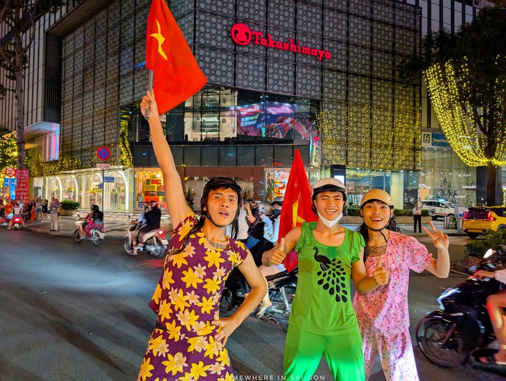 Sơn Tùng ra cà phê bệt, fan kêu gào: 'Anh chờ em với' - Ảnh 7.