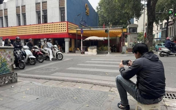 Sơn Tùng ra cà phê bệt, fan kêu gào: 'Anh chờ em với' - Ảnh 6.