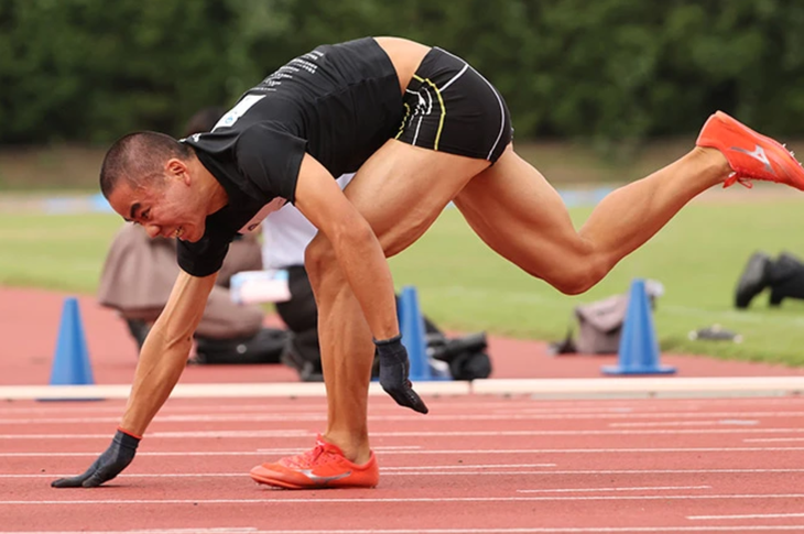 Ryusei Yonee lập kỷ lục Guinness chạy bằng... 4 chi - Ảnh 1.