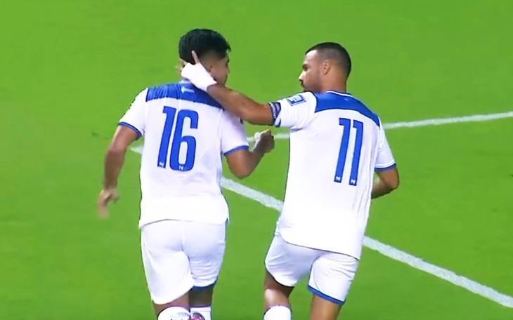 Vợ hot girl của sao Real Madrid gây sốt với kỹ năng đá bóng trên bãi biển - Ảnh 3.