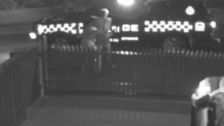 chủ nhà - Ảnh 1.