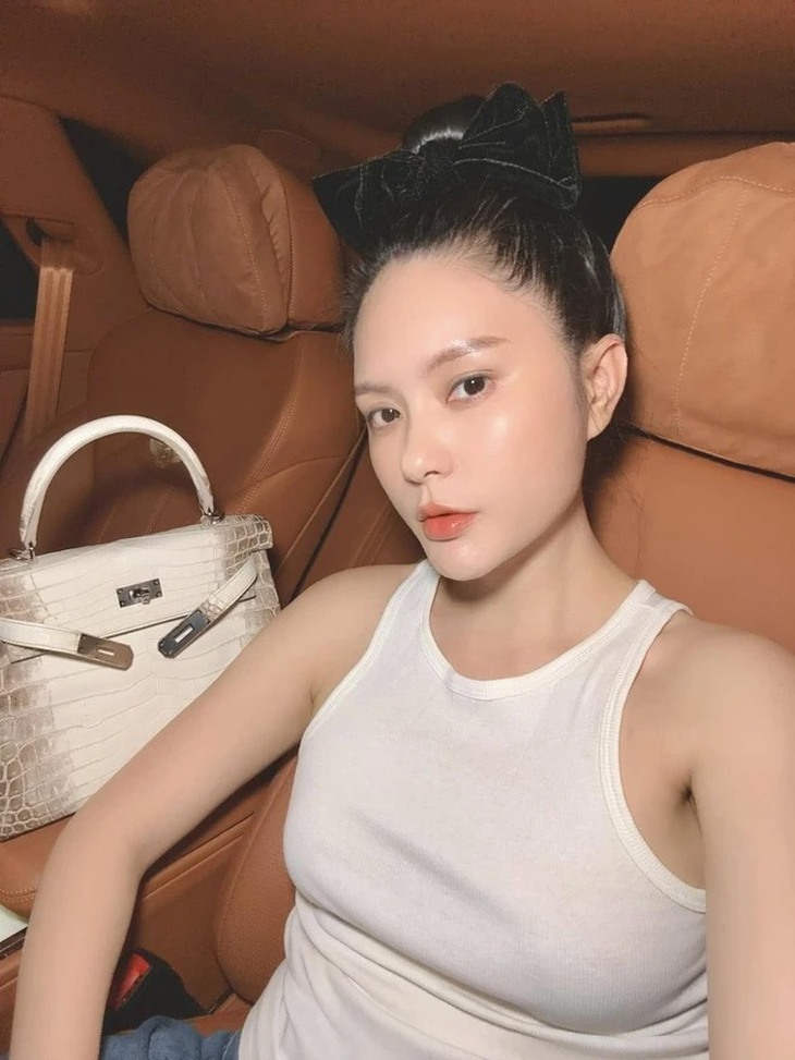 'Phú bà mạng' Ngân Collagen, Đoàn Di Băng giờ ra sao?  - Ảnh 3.