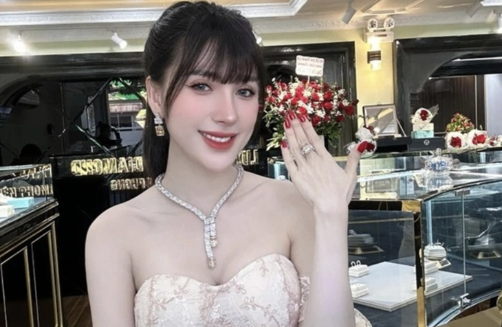 Ngân Collagen - Ảnh 1.