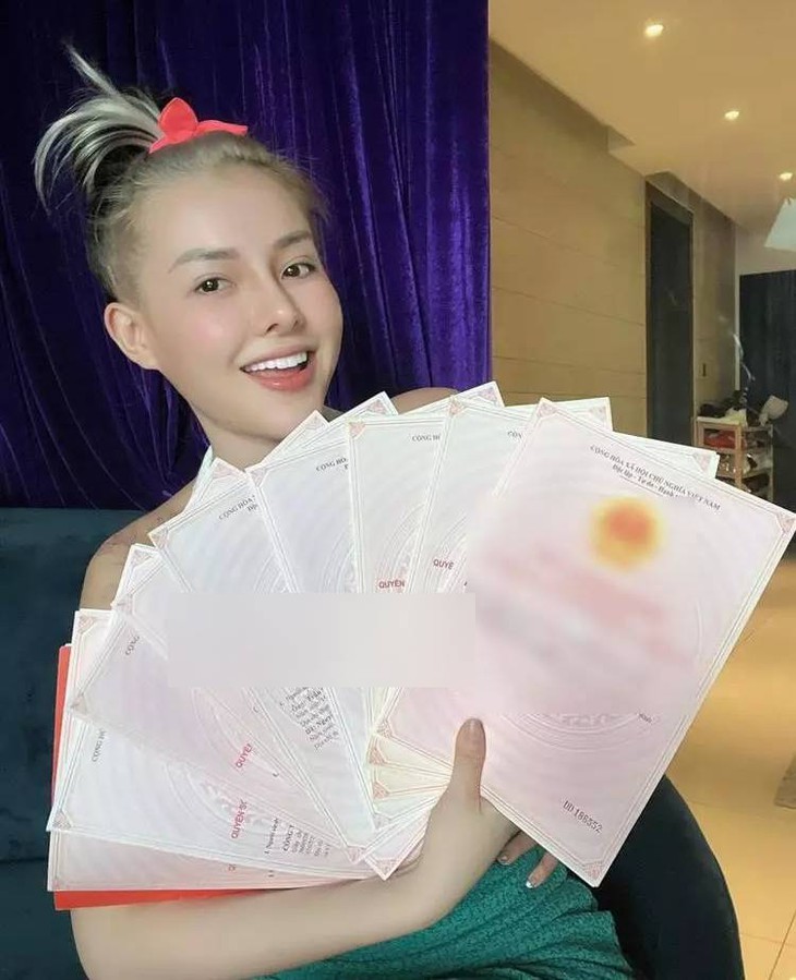 Ngoài sưu tập 80 sổ đỏ, Ngân 98 còn có sở thích xa xỉ này   - Ảnh 3.