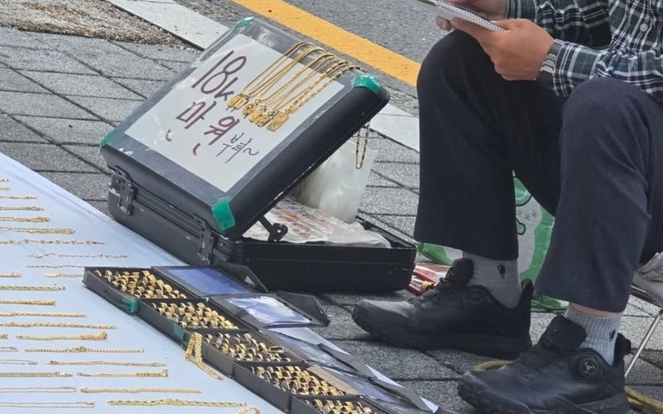 Cô gái 21 tuổi đợi người yêu mở mắt sau 4 tháng hôn mê - Ảnh 6.