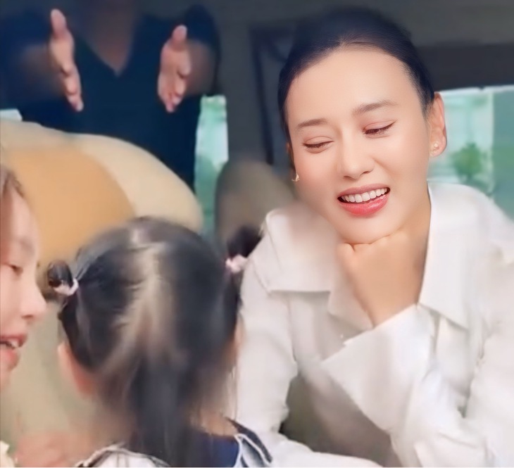 Phương Oanh - Ảnh 1.