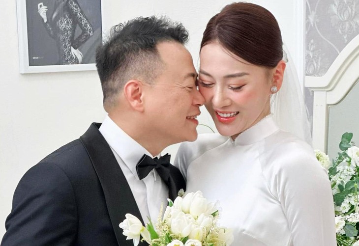 Phương Oanh bất ngờ xuất hiện sau ồn ào Shark Bình - Ảnh 2.