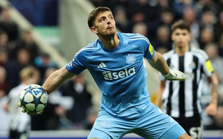 Nữ trọng tài Manuela Nicolosi bị yêu cầu bớt… ‘vẻ ngoài thu hút’ vì quá xinh - Ảnh 4.