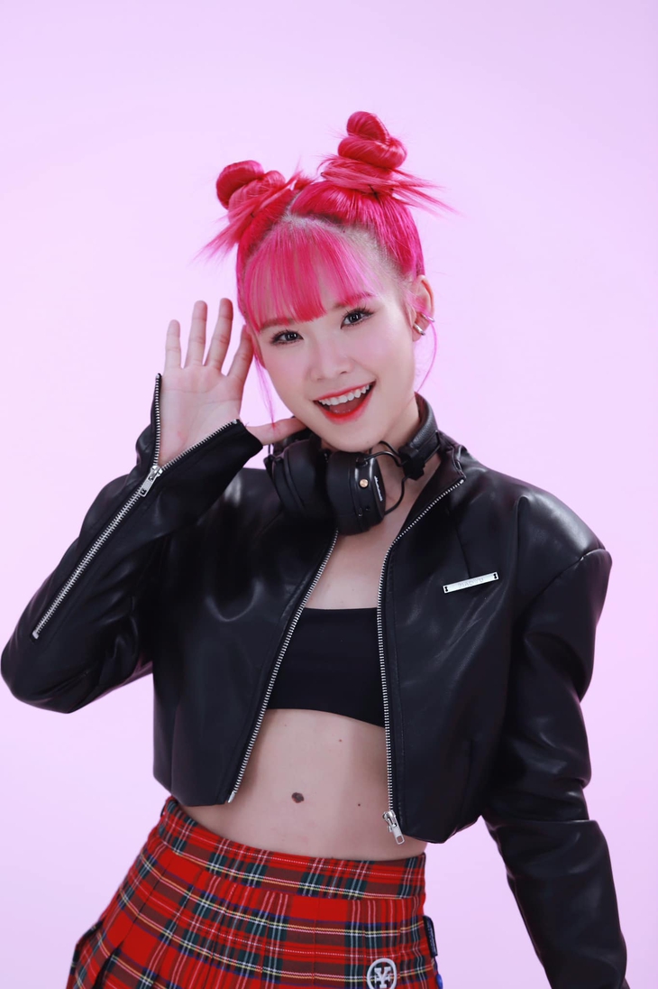 Khởi My - Ảnh 1.