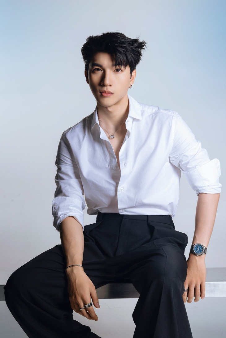 HIEUTHUHAI - Ảnh 2.