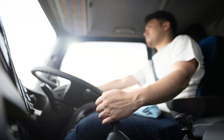 Kiến trúc sư sống trong thùng rác để tiết kiệm tiền thuê nhà - Ảnh 5.