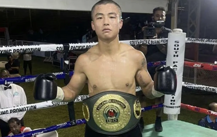 Võ sĩ đòi ly hôn vợ sau khi bị người qua đường đấm - Ảnh 1.